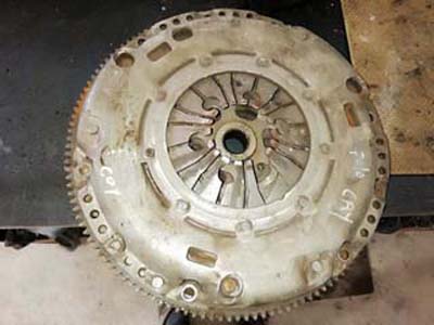 Ayyildiz Volkswagen Cikma Parcacaravelle Cikma Volant Seti Cikma Parca